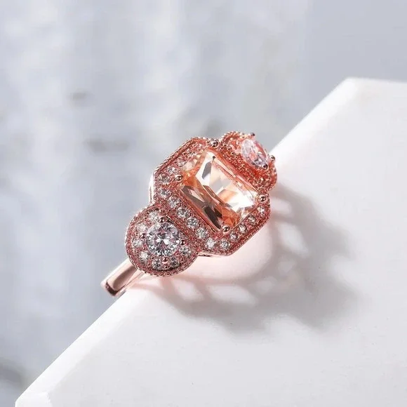 ▶Novel Radiant Cut Shiny CZ Rose Gold Plated Beautiful Ring for Women, L057